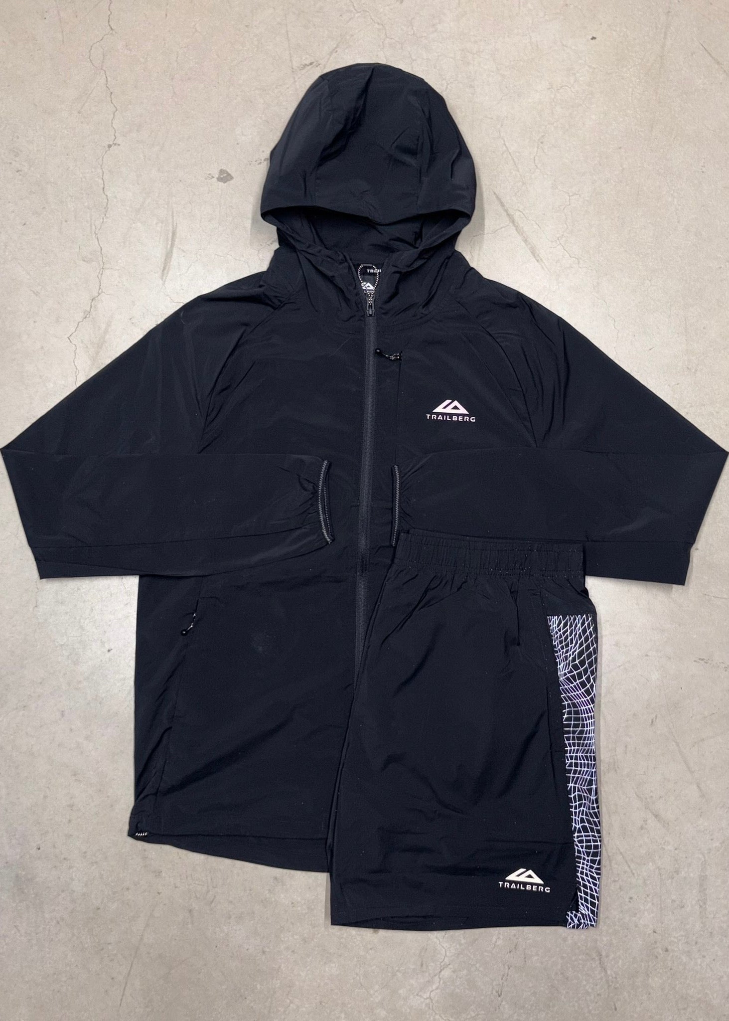 Trailberg 2 Piece Set - Jacket / Shorts - Black