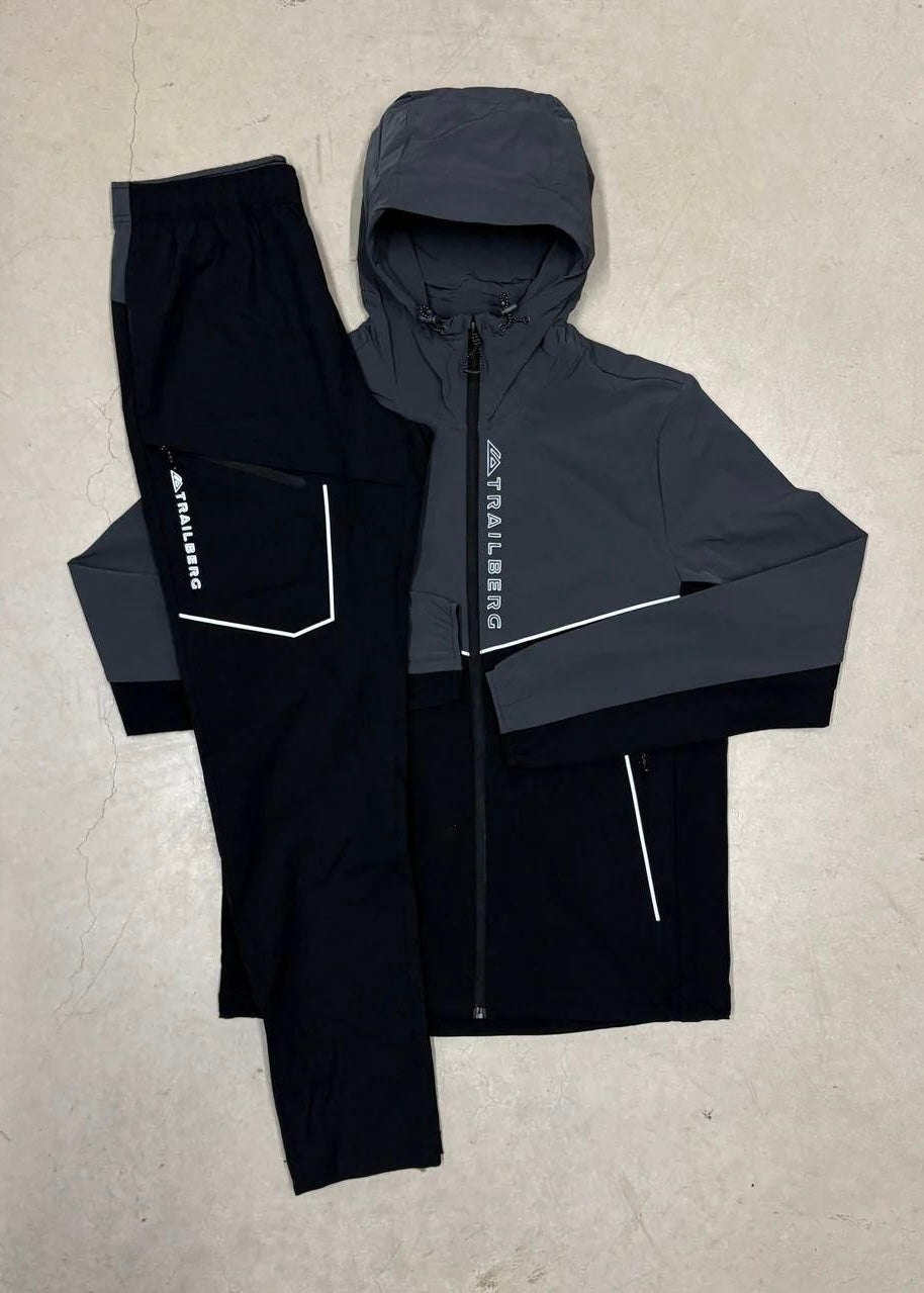 Trailberg Zion Tracksuit - Black / Volcano Grey