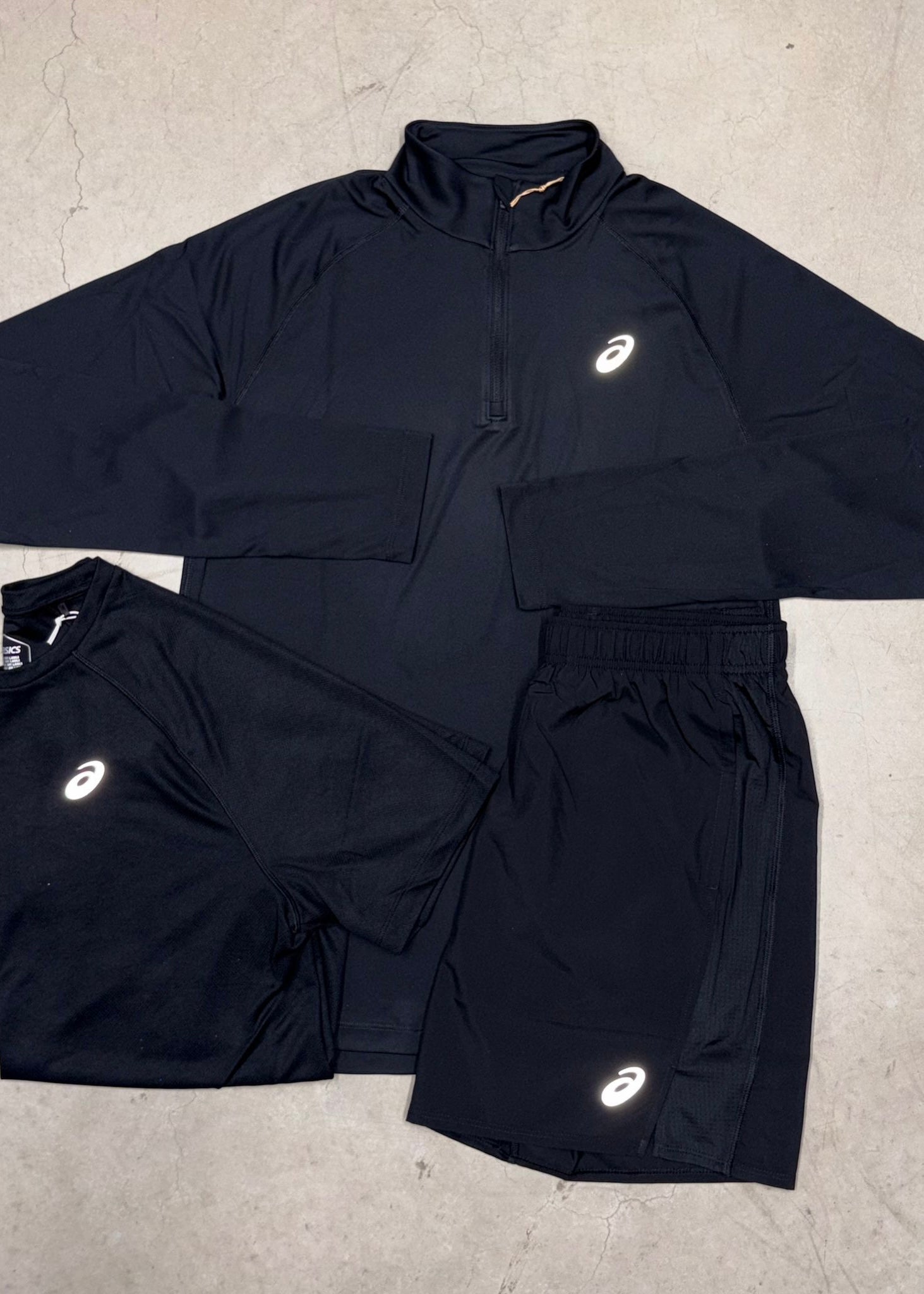 Asics 3 Piece Set - Quarter zip / T-shirt / Shorts - Black