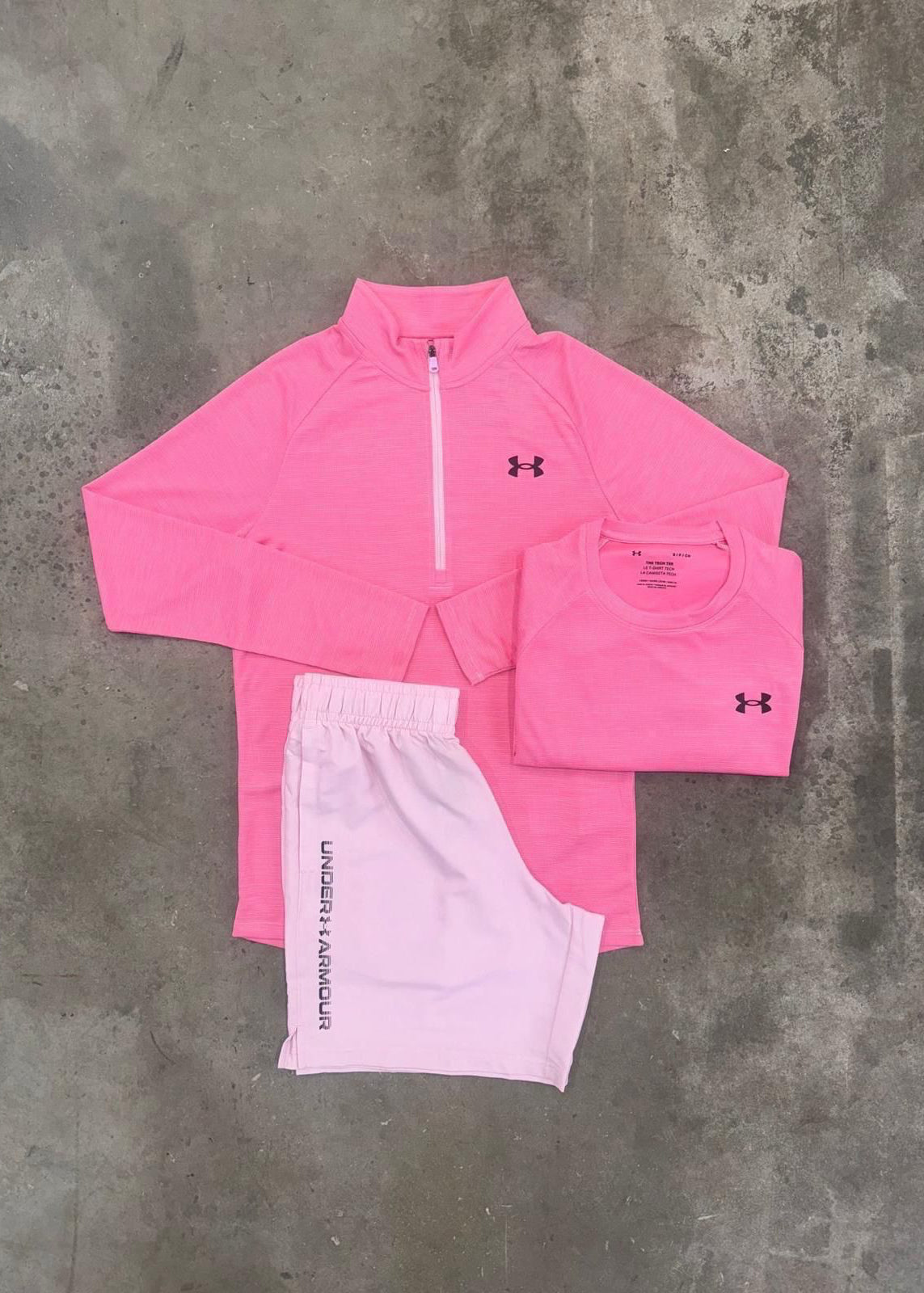 Under Armour 3 Piece Set - Quarter zip / T-shirt / Shorts - Hot/Light Pink
